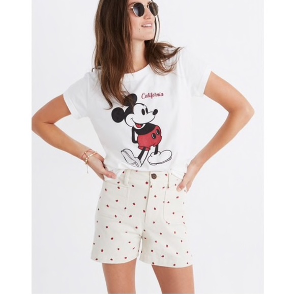 Madewell Pants - Emmett Shorts in Fresh Strawberries